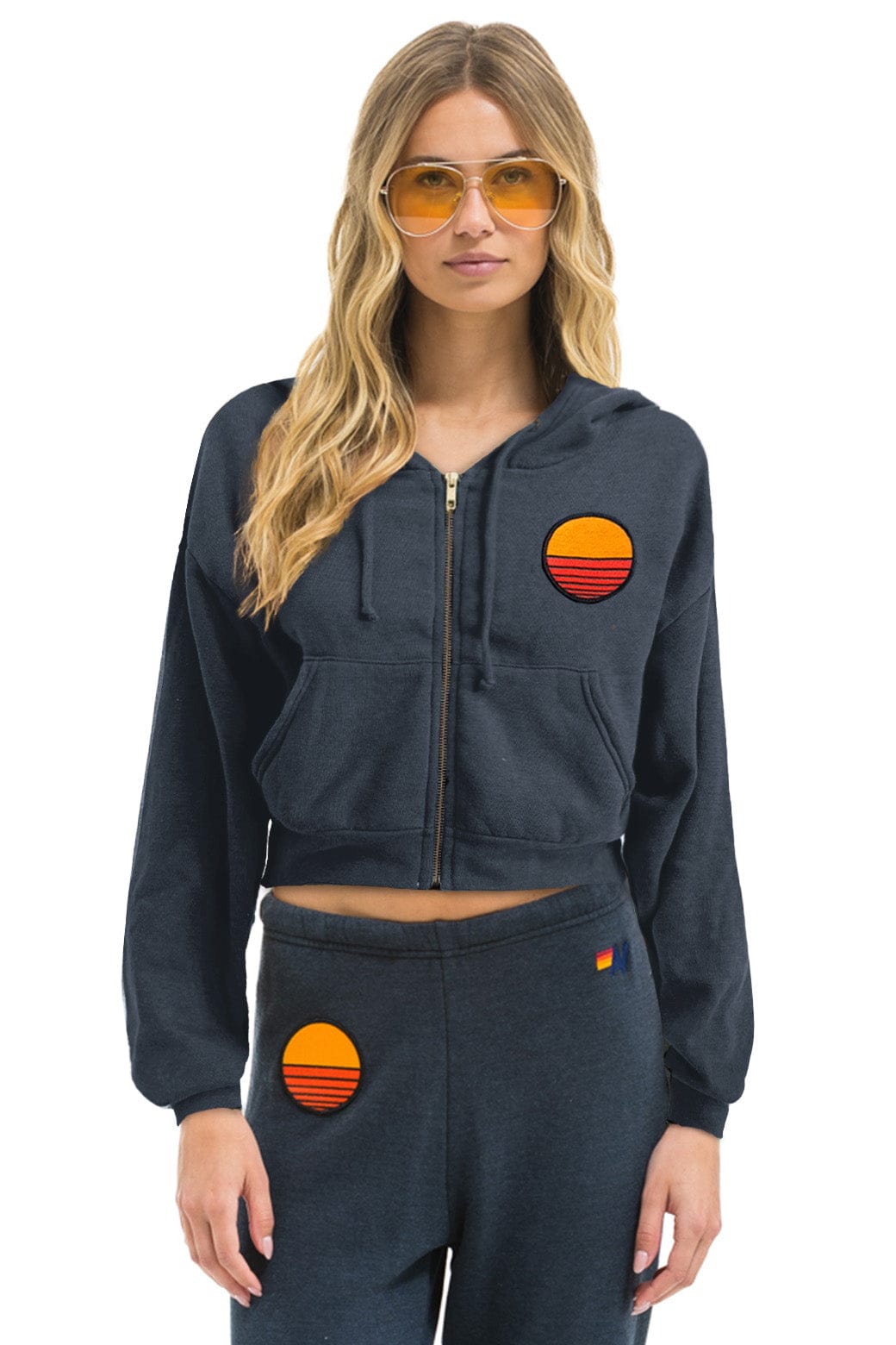 Retro SUNSET PATCH RELAXED CROPPED ZIP HOODIE - CHARCOAL
