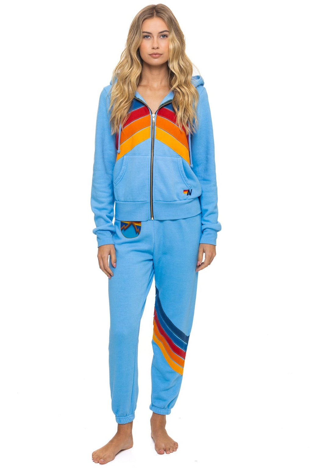 Retro ALL SEASONS CIRCLE CHEVRON SWEATPANTS - SKY