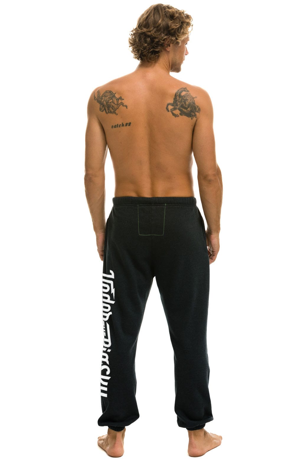 Retro UNDER THE BIG SKY 2026 UNISEX POCKET SWEATPANTS - CHARCOAL