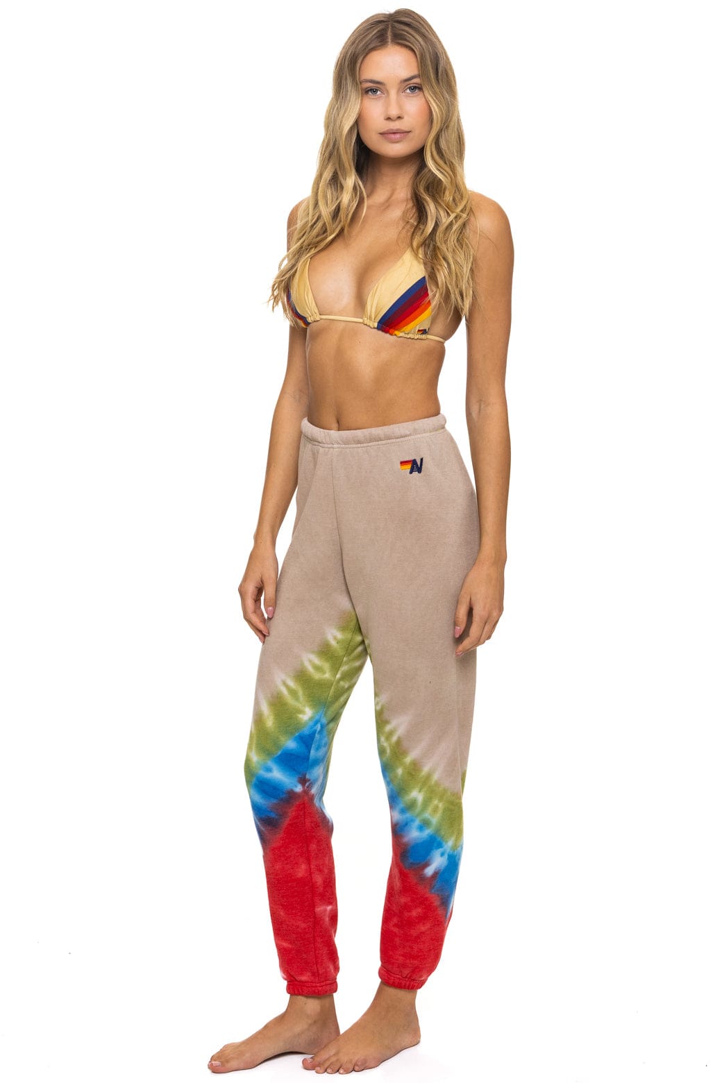 Retro HAND DYED V SWEATPANTS - TIE DYE SAND BLUE RED