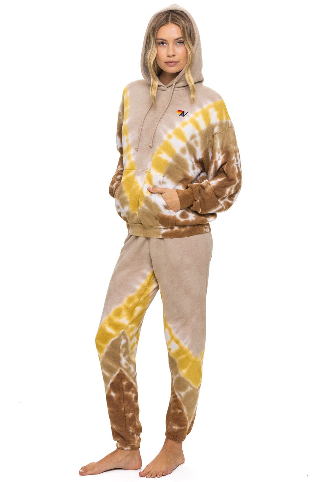 Retro HAND DYED V SWEATPANTS - TIE DYE SAND CINNAMON