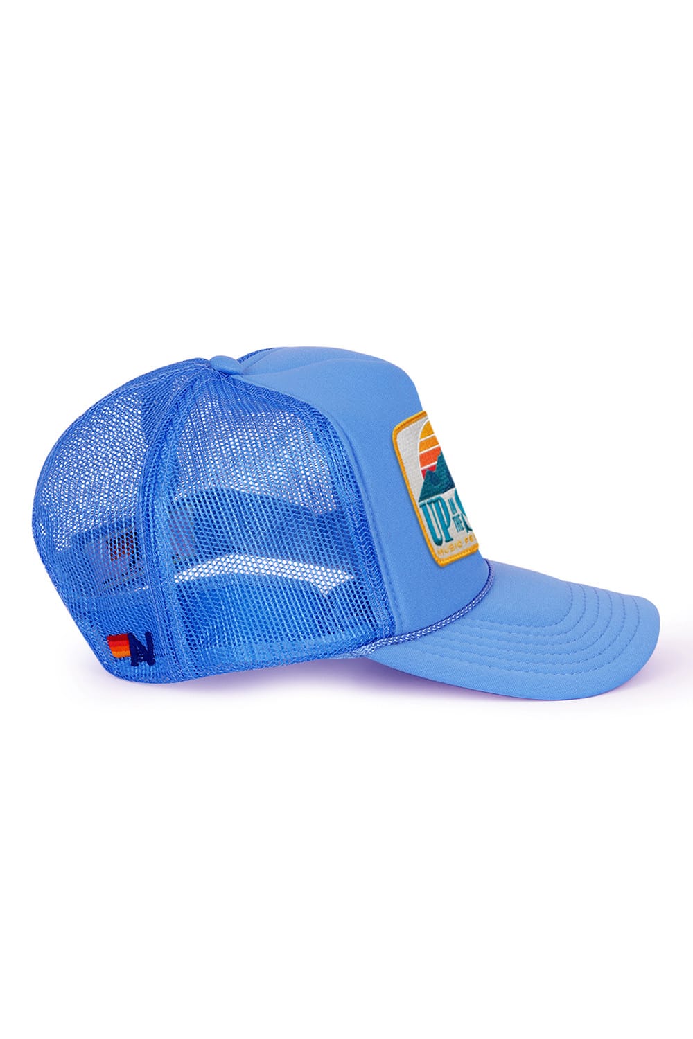 Retro UP IN THE SKY 2026 VINTAGE LOW RISE TRUCKER