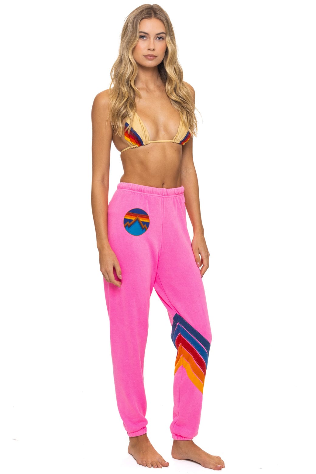 Retro ALL SEASONS CIRCLE CHEVRON SWEATPANTS - NEON PINK