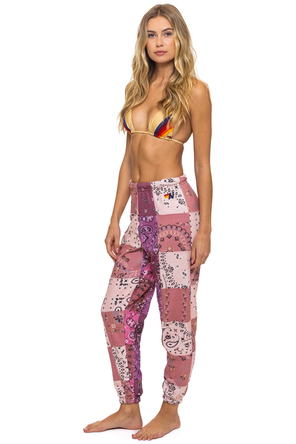 Retro BANDANA QUILTED SWEATPANTS - PINK