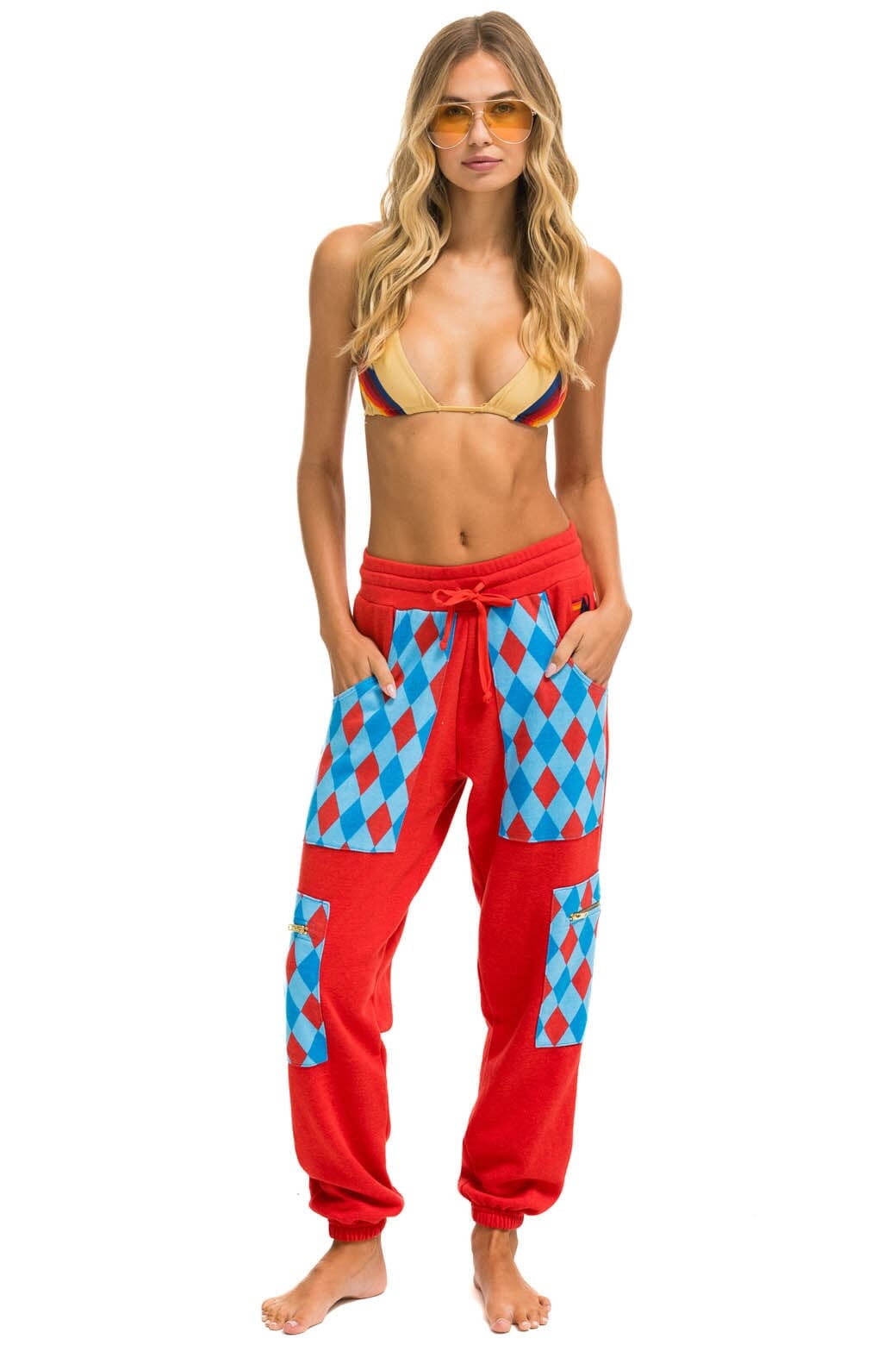 Retro DIAMOND SMILEY 2 EMBROIDERY CARGO COLOR BLOCK SWEATPANTS - RED SKY