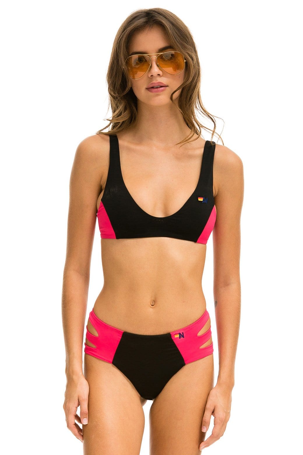 Retro HI-WAISTED SIDE CUT OUT COLOR BLOCK CHEEKY BIKINI BOTTOMS - BLACK RED