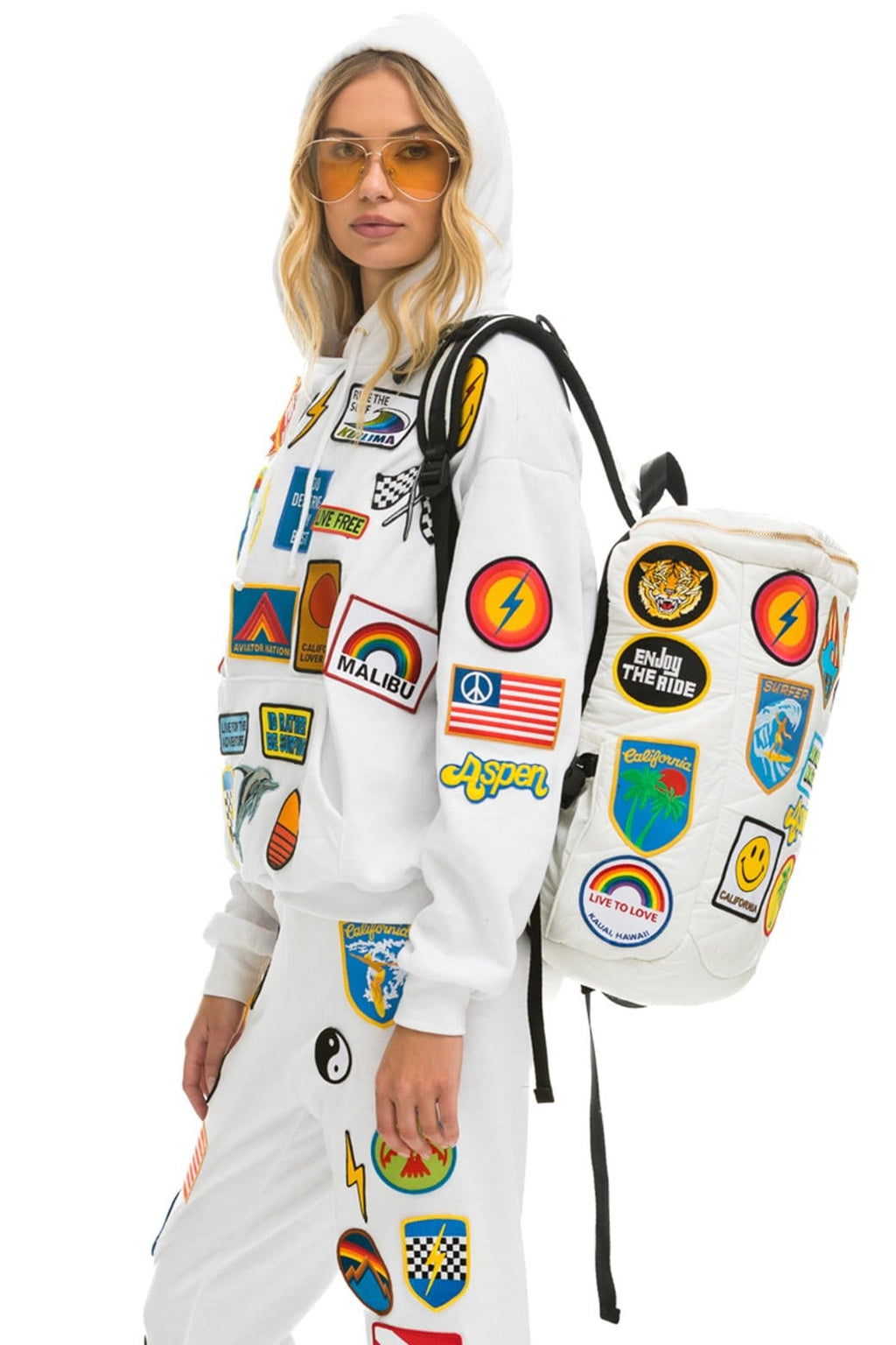 Retro VINTAGE PATCH PUFFER BACKPACK - WHITE GLOSSY