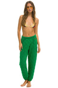 Retro QUILTED SWEATPANTS - KELLY GREEN